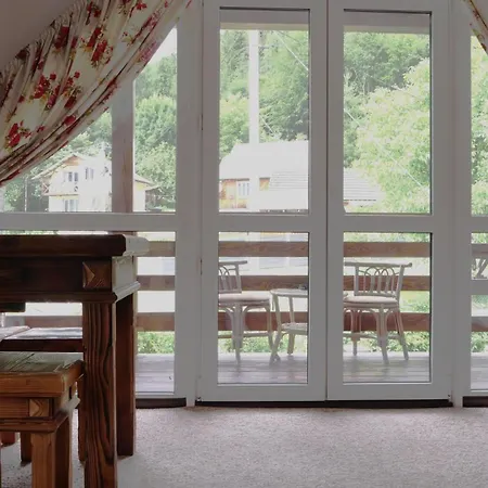 Olko House Γιαρέμτσε